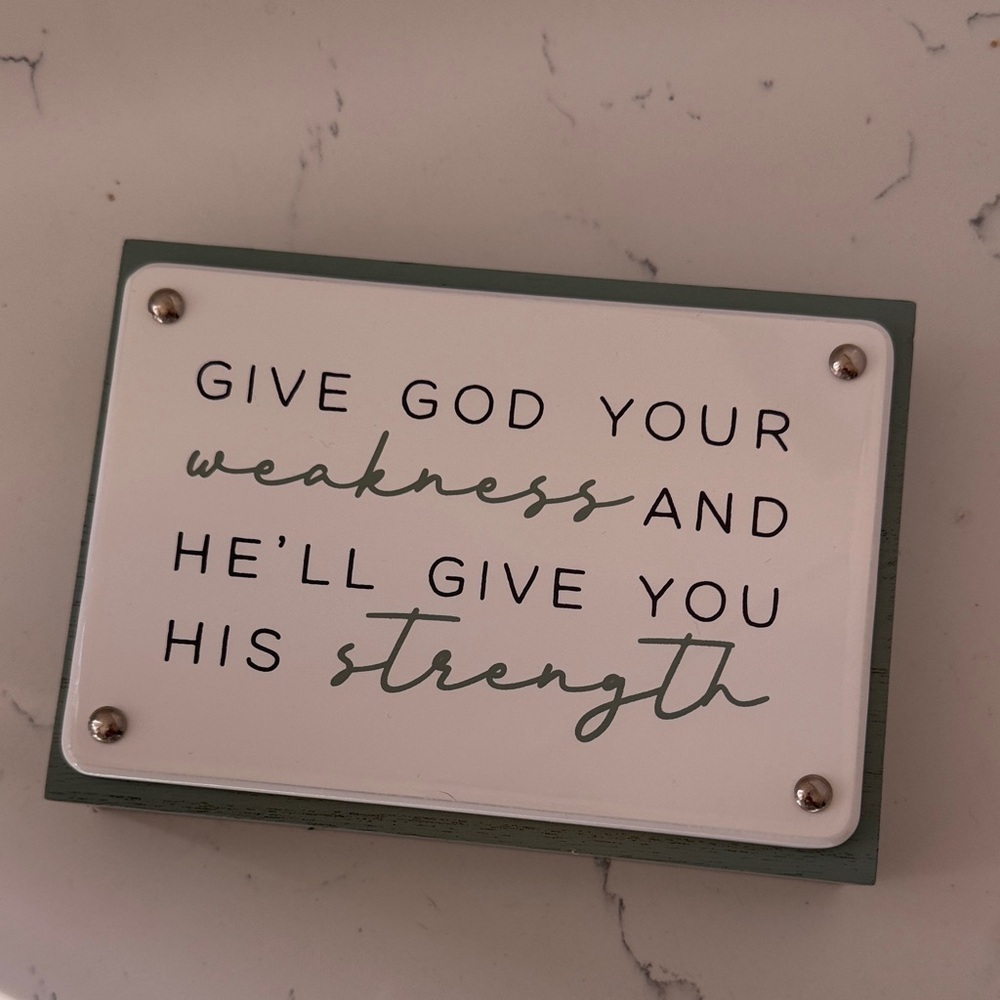 Inspirational Quote Plaque with Green Accents - Picture 2 of 7